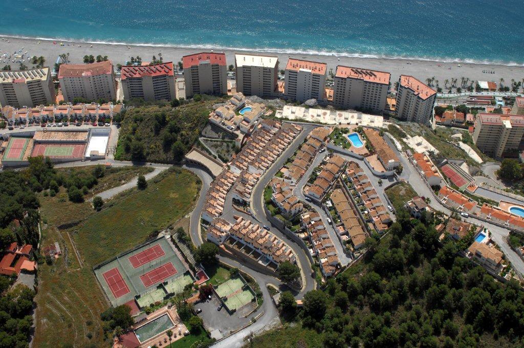 Almuñécar Casas Adosadas Lambda מראה חיצוני תמונה